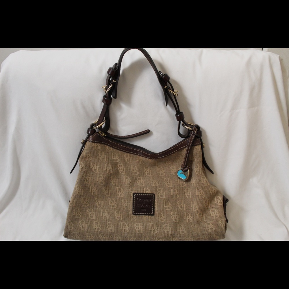 Dooney & Bourke purse